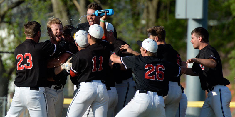 Ocheltree walkoff gives Storm berth in IIAC Tournament