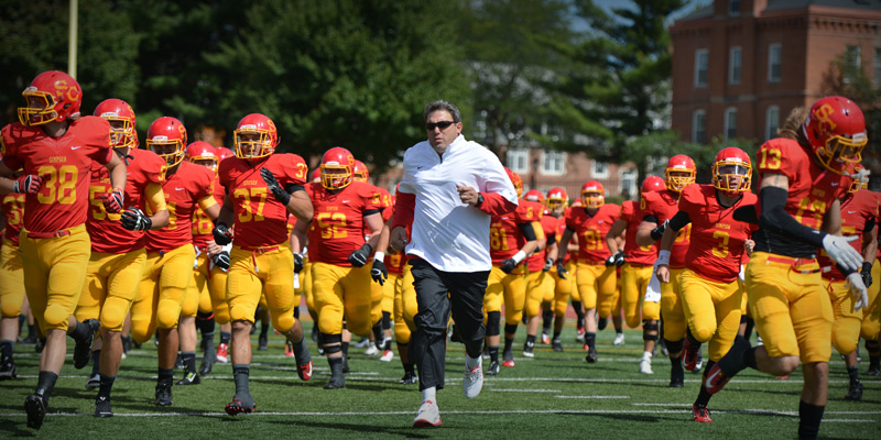 Simpson hosts Coe for Homecoming
