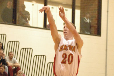 Simpson drops season finale to Dubuque