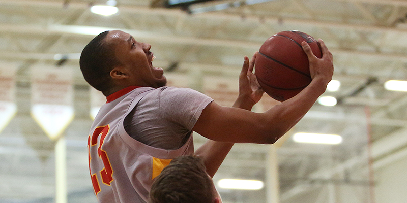 Swain named honorable mention all-conference