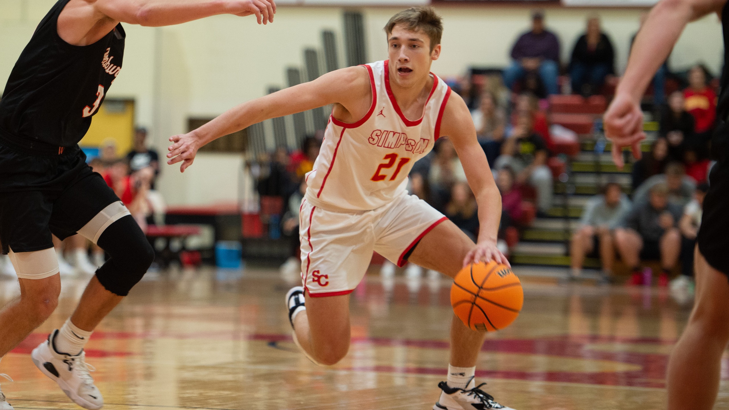 Freshman Skyler Handlos