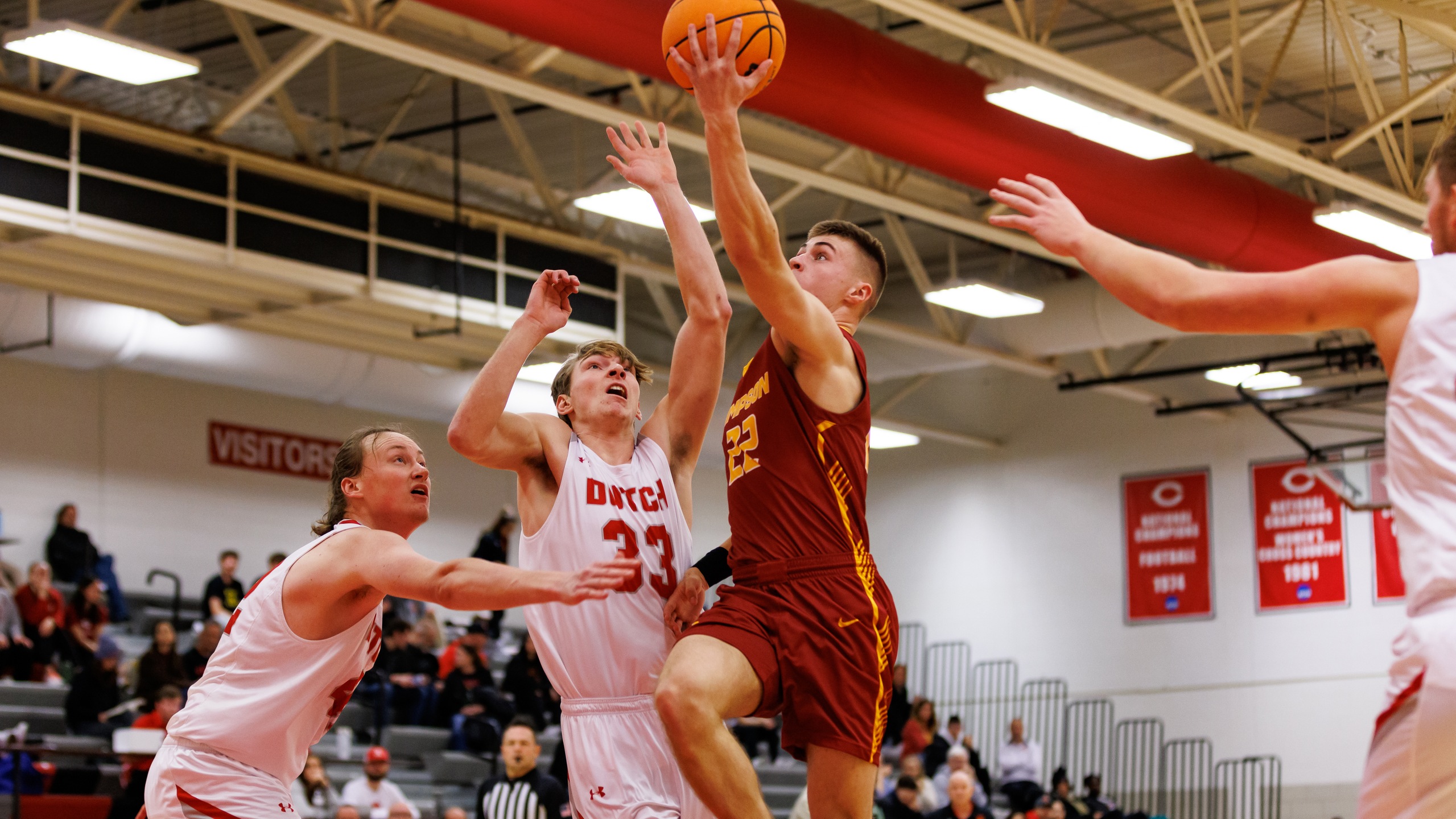 Junior Easton Darling (photo by Dan Vander Beek)