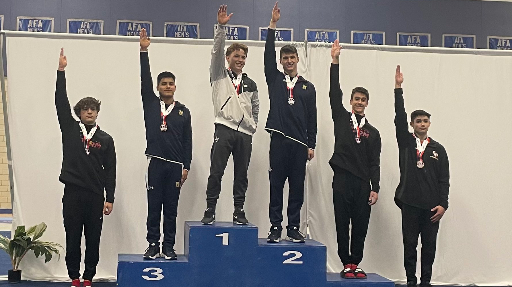 Catchpole, Pariza achieve All-America awards