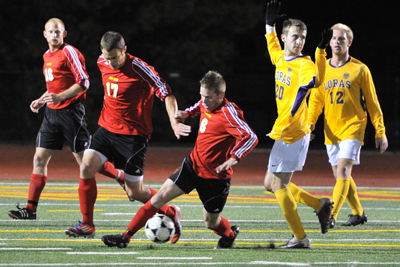 Loras ends Simpson's season