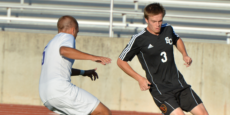 Men's soccer drops heartbreaker to Wartburg