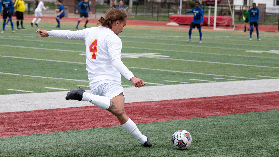 Senior Ricardo Ibarra