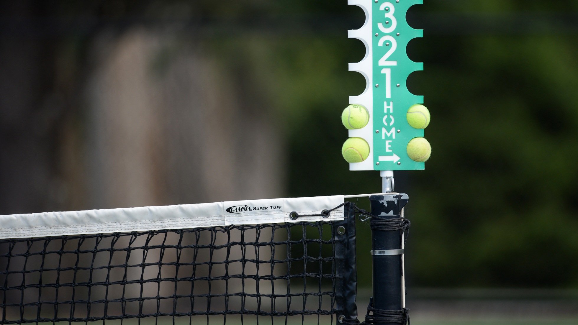 Men&rsquo;s tennis ends weekend with split