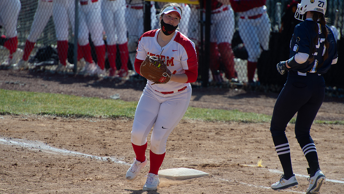 Junior Claire Oetting