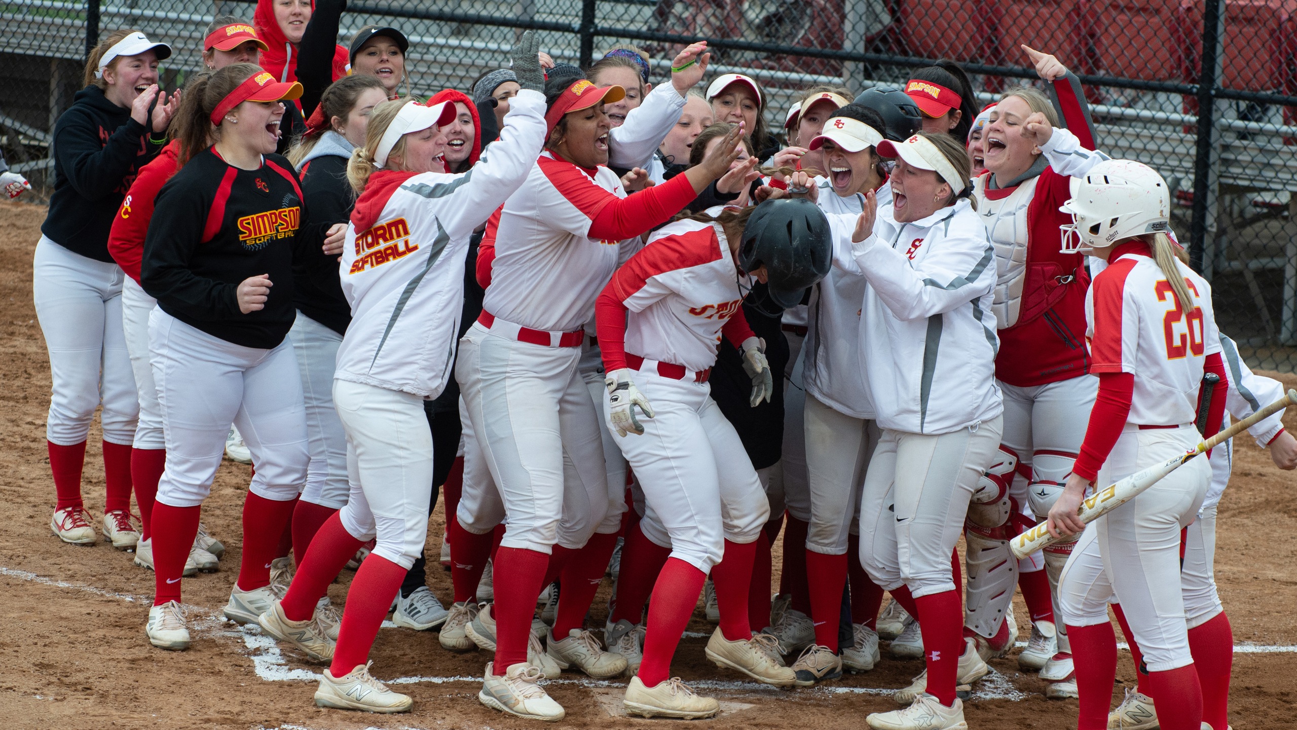 Maddie Luderman homers in Simpson's 2-0 victory