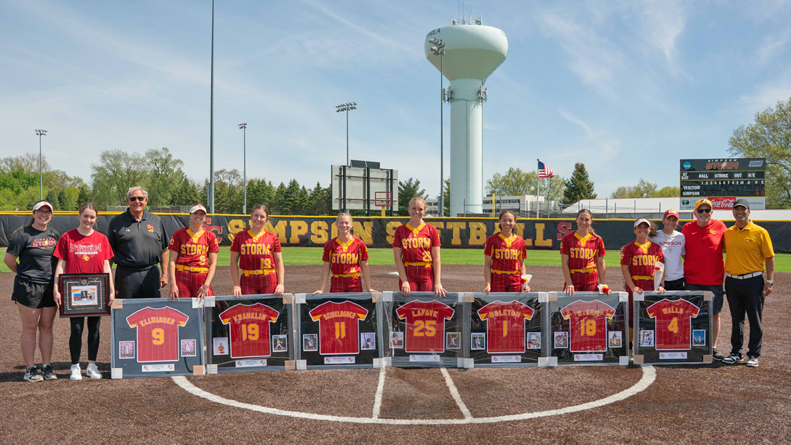 Seniors - PC: Frank Novak