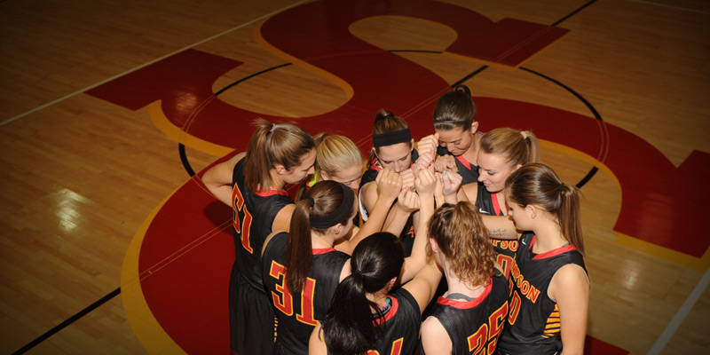Women's basketball picked first in IIAC Preseason Coaches' Poll