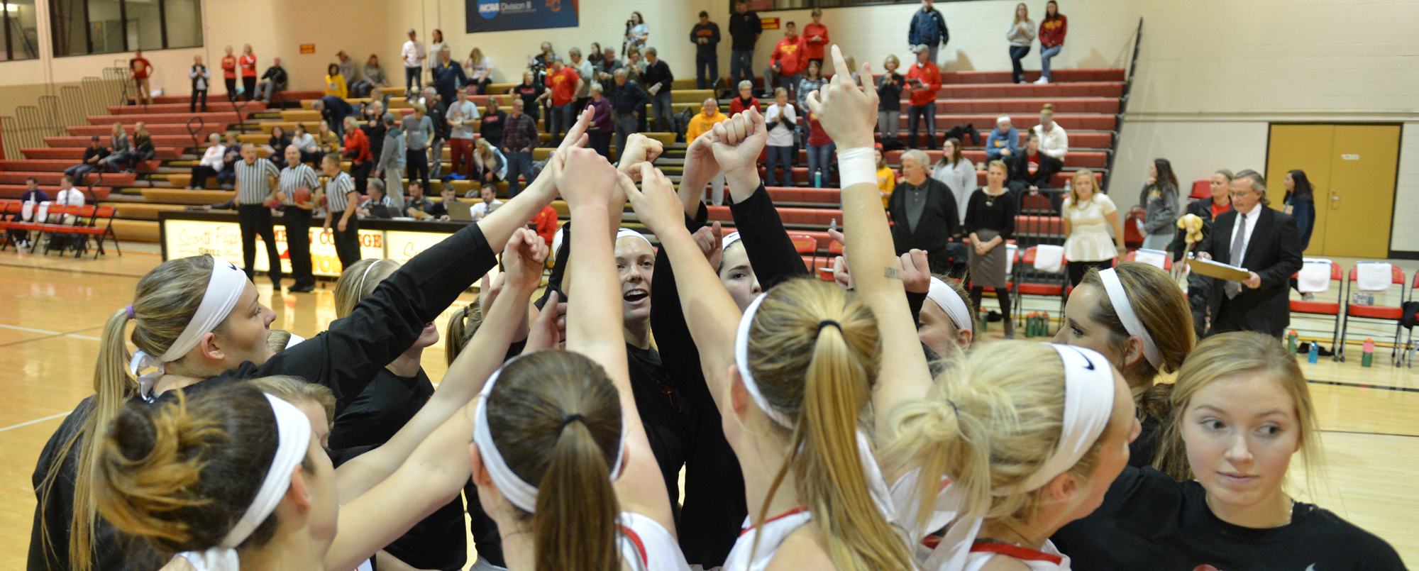 Cold shooting hurts Storm in loss to Luther
