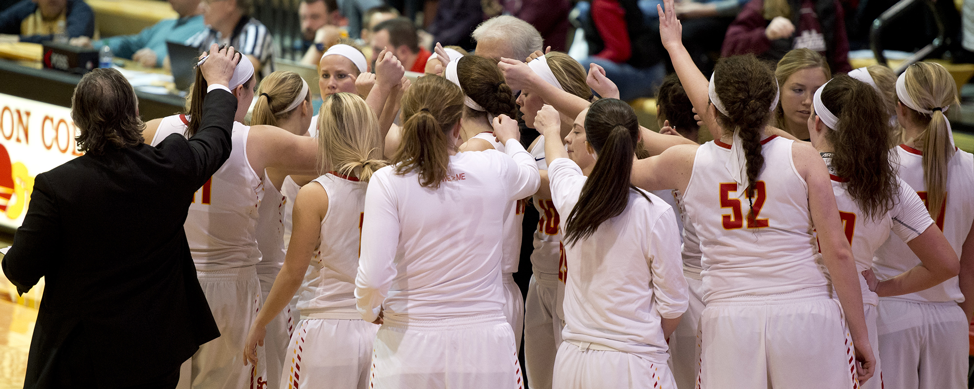 WBB Preview: Simpson hosts Wartburg in A-R-C showdown