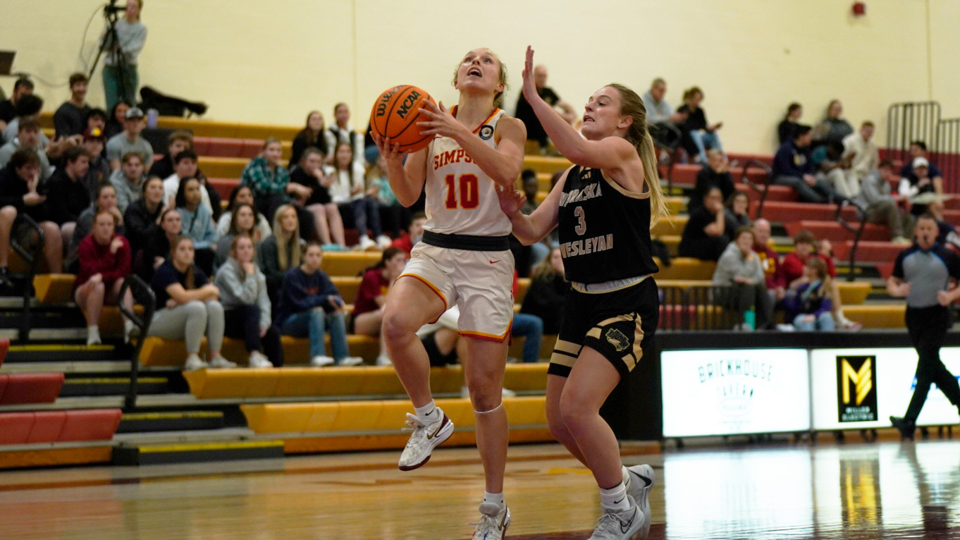 Sophomore Maddax DeVault (photo by Frank Novak)