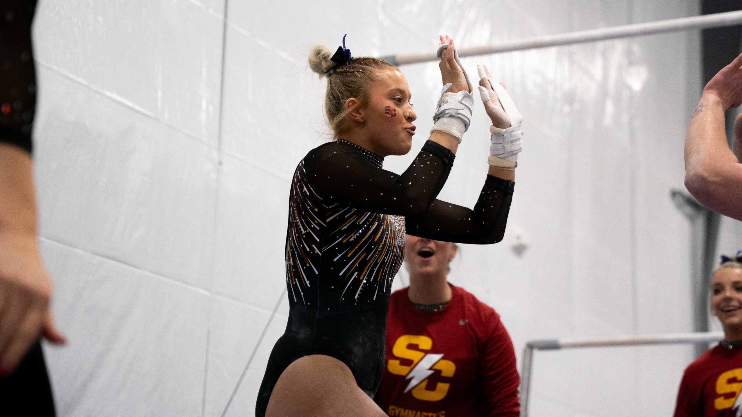 Junior Liz Sisler (photo by Frank Novak)