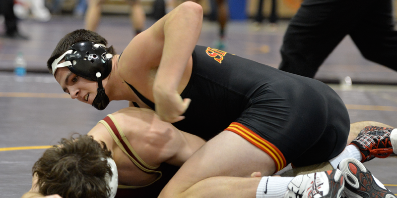 Mize, Roberts win titles as Simpson takes second at Williams