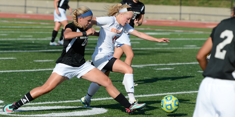 Women's soccer falls to Nebraska Wesleyan