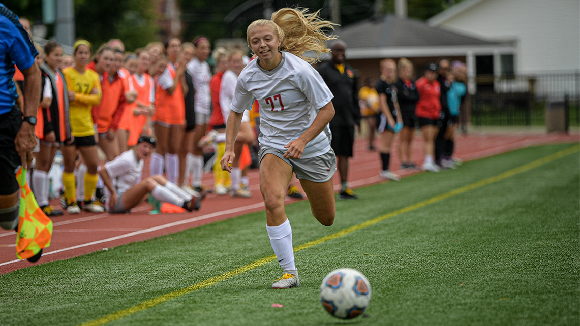 Freshman Jordyn Foelske (Photo by Vicki Born)