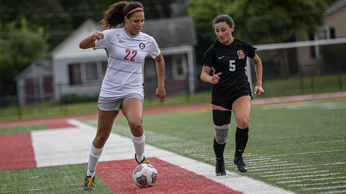 Junior Cassie Nash (photo by Vicki Born)