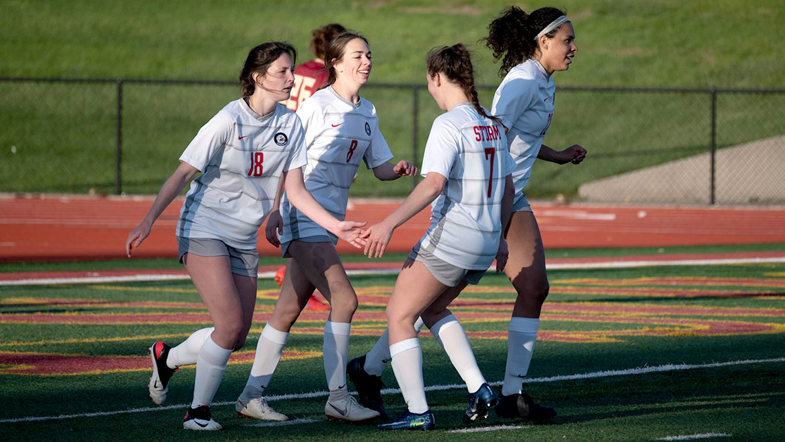 Megan Roberts (18), Baileigh Nagy (8), Julia Wagoner (7) and Cassie Nash (22). Photo by Corinne Thomas