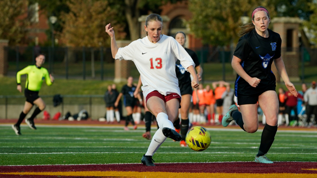 Junior Ally Hoffa (photo by Frank Novak)