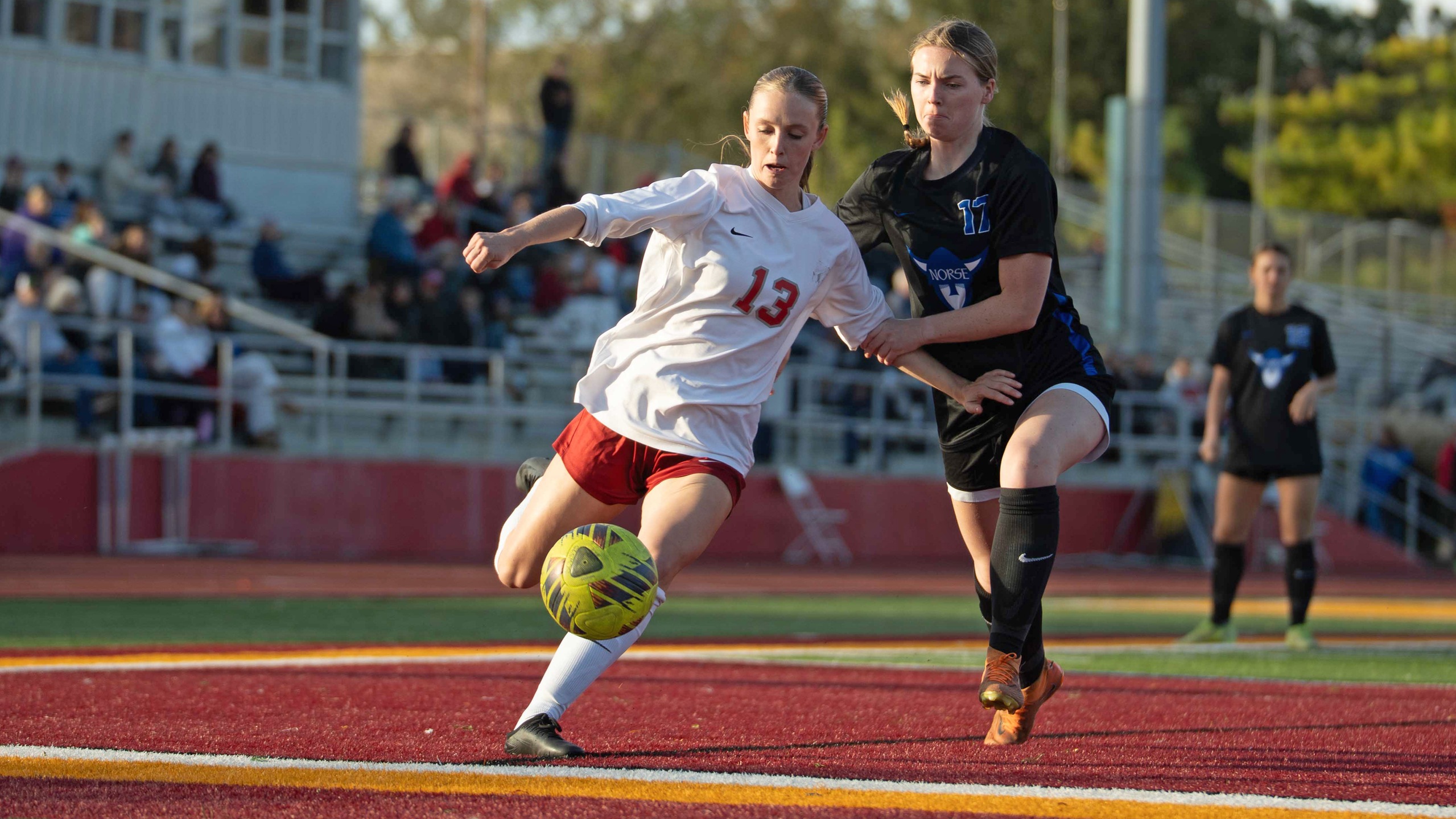 Junior Ally Hoffa (photo by Frank Novak)