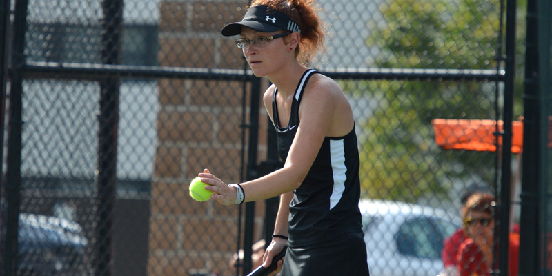 Simpson sweeps twinbill in Dubuque, remains undefeated