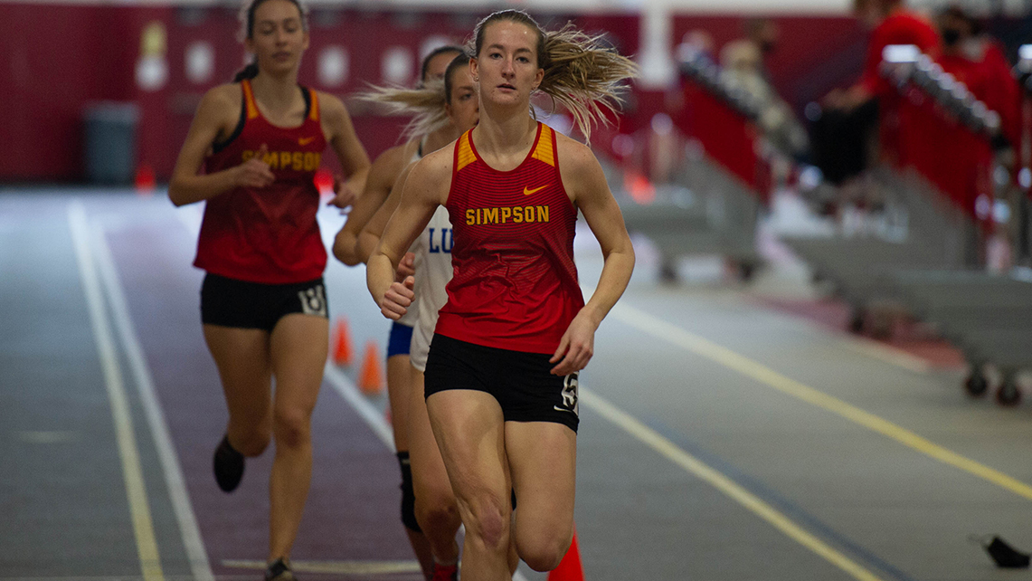 Junior Mackenzie Laughlin