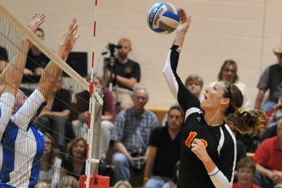 Storm close Wartburg Invitational 2-2