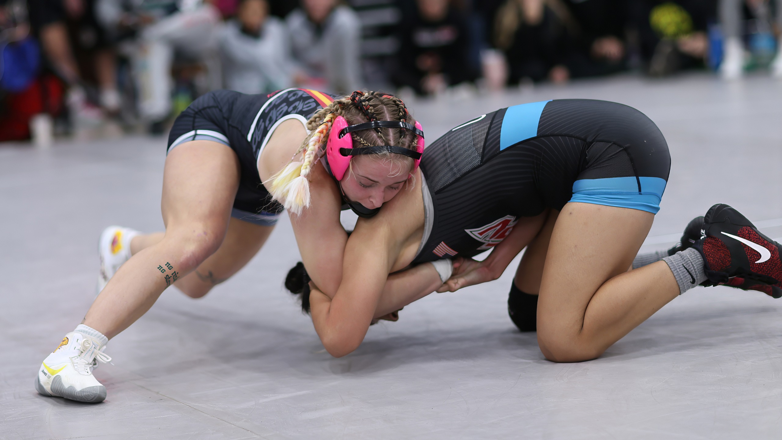 Simpson advances to semifinal round of NWCA National Duals